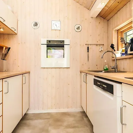 6 Person In Karrebaeksminde-by Traum *